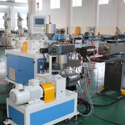 Máquina para fabricar tubos médicos